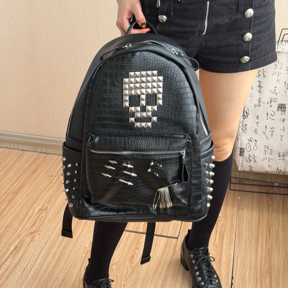 Sewing Zipper - Original Black Crocodile Pattern Skull Rivet